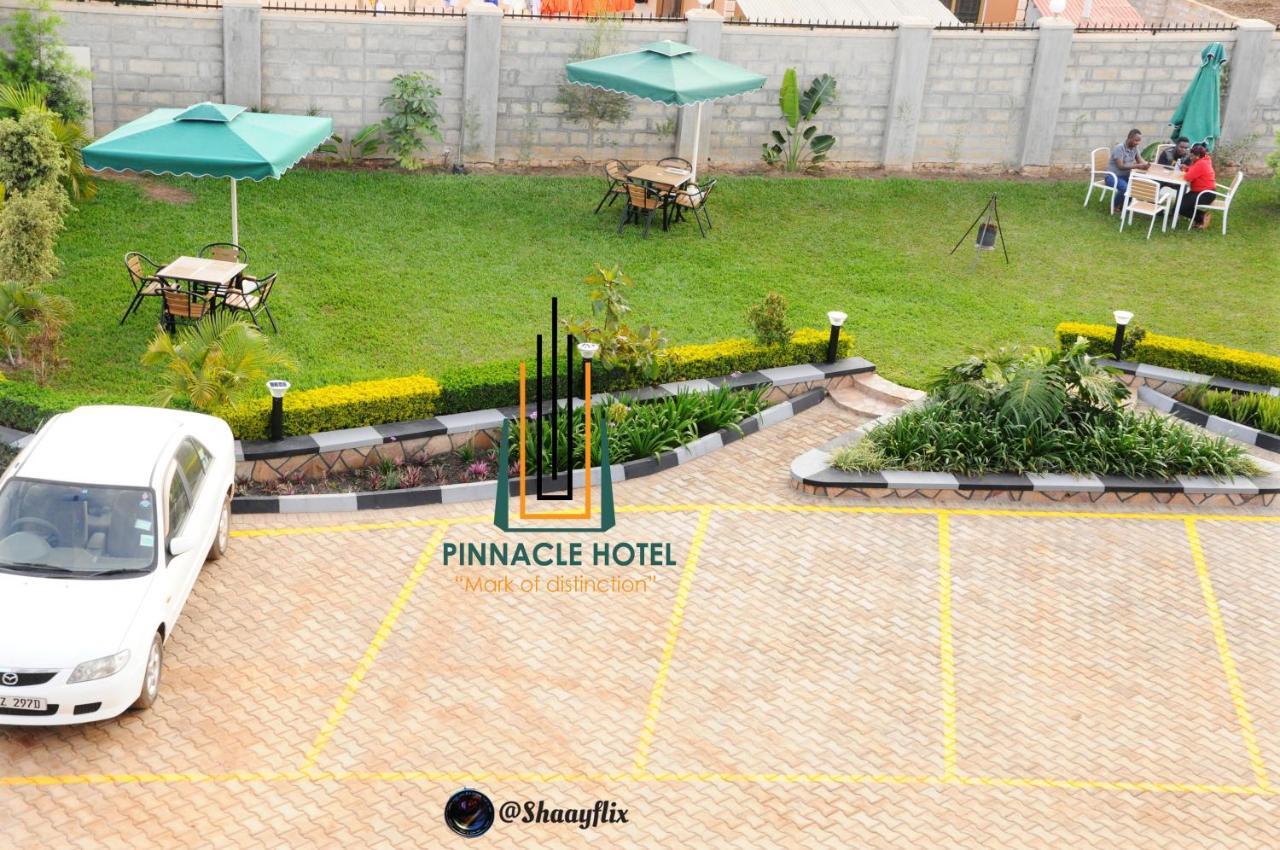 Pinnacle Hotel Mbarara Exterior foto